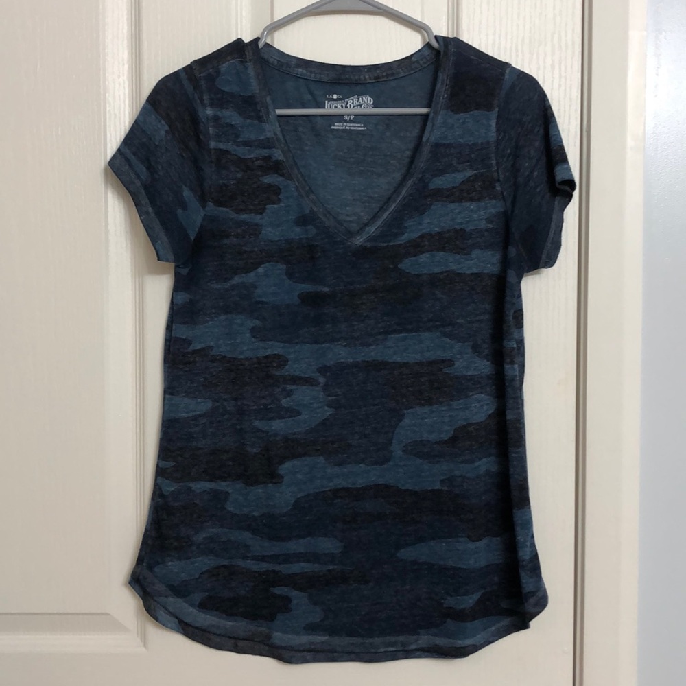 LUCKY BRAND SIZE SMALL CAMO SHIRT